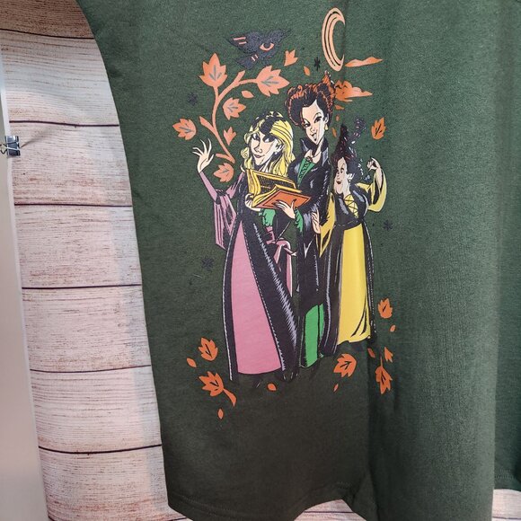 Disney World Hocus Pocus 2023 Be Your Own Kind Of Magic Spirit Jersey Size XXL - Picture 4 of 16